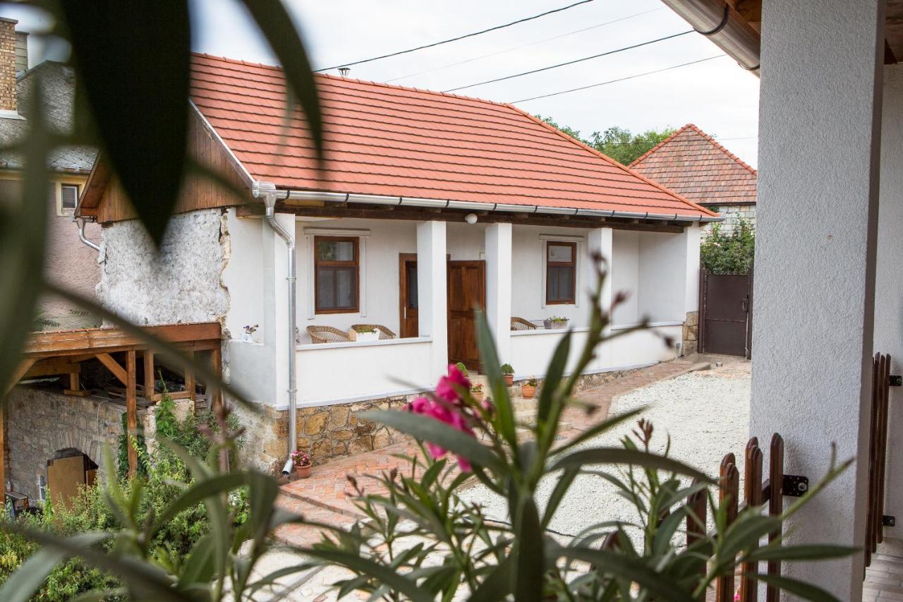 Tokaj Hill Panorama Guesthouse Серенч Екстериор снимка